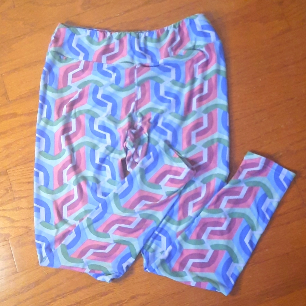 LulaRoe leggings. Size Tall & Curvy.